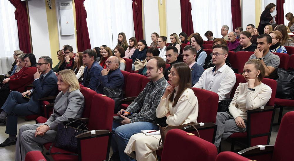 Консультативно-диагностический центр Алтайского края подписал трёхстороннее соглашение о научном сотрудничестве между АГМУ и компанией «Платформа Третье мнение»